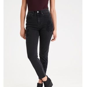 Black American Eagle Floral Embroidered Mom Jeans